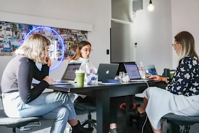 Redes sociales efbs marketing · ef Business School · Oleiros A Coruña
