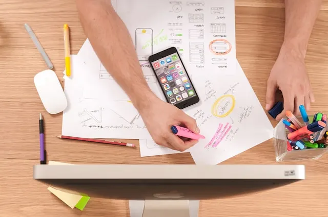 Que hace un profesional de marketing digital · ef Business School · Oleiros A Coruña