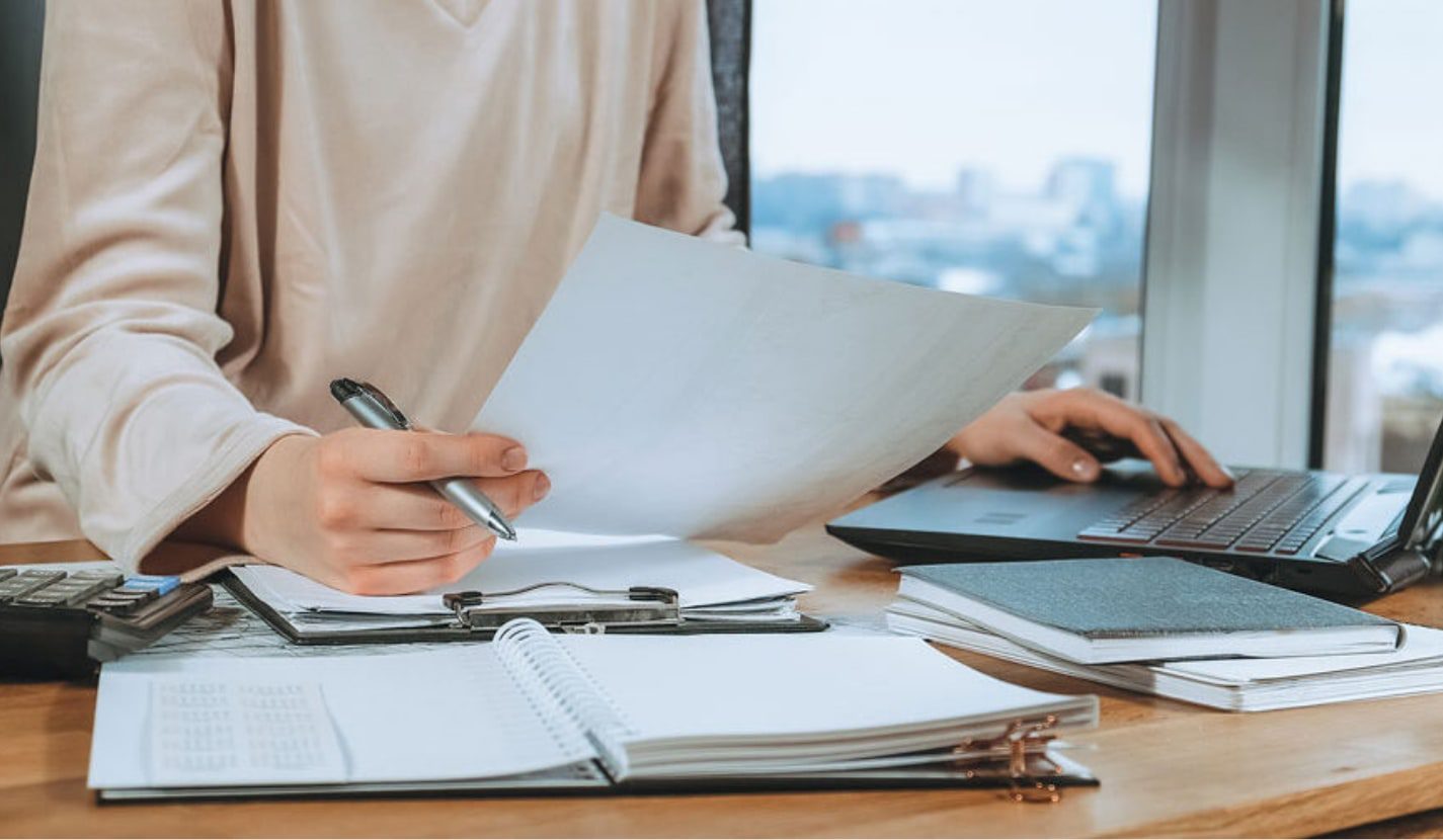 Principios de la fiscalidad iva e irpf metodologia · Formación ejecutiva · Galicia · ef Business School · Galicia