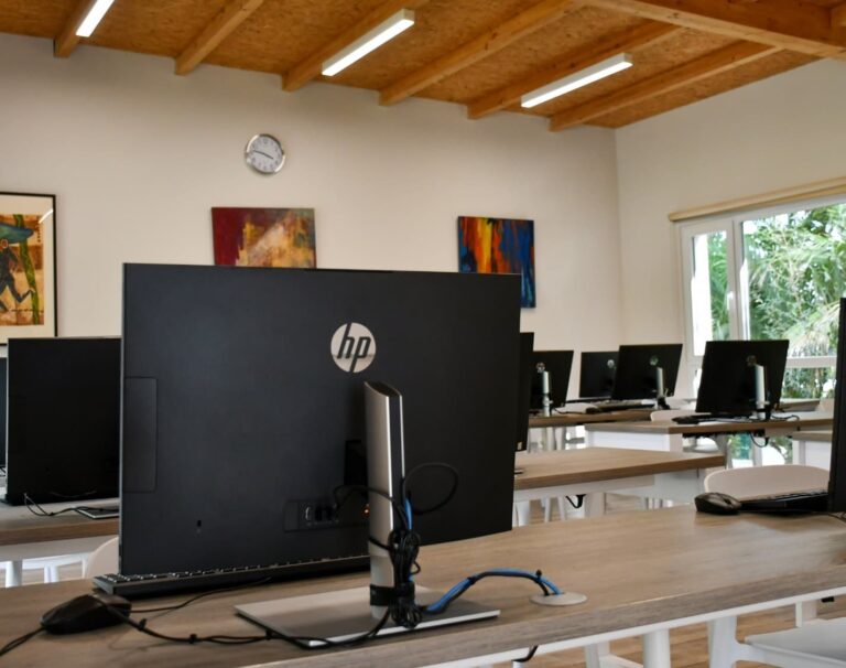 Carrousel de campus empresarial · ef Business School · Oleiros A Coruña