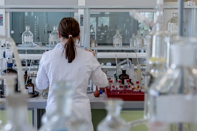 Impulsa tu futuro profesional en anatomia patologica y citodiagnostico · FP Anatomía Patológica · A Coruña · ef Business S...