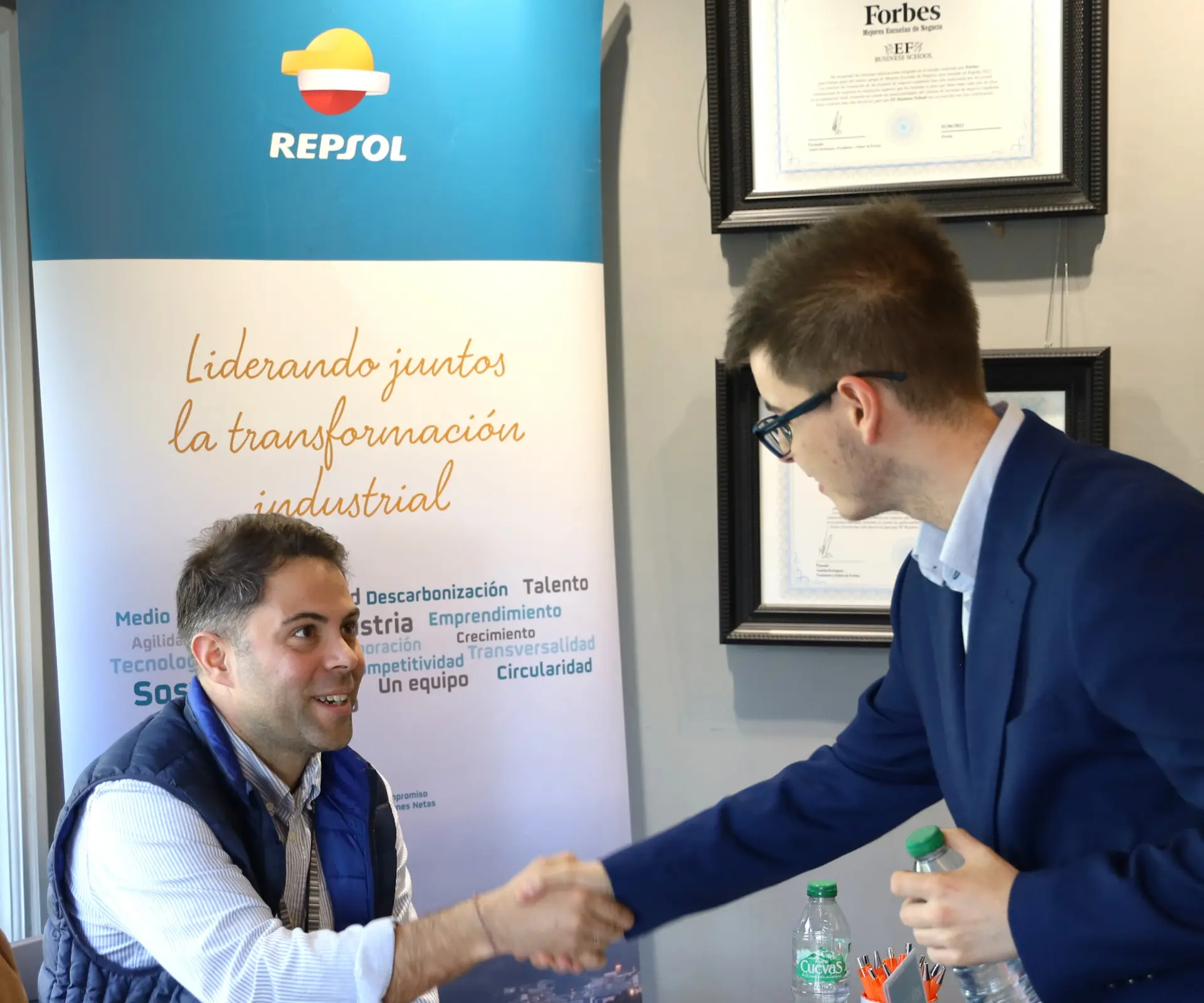 Slide mkt · ef Business School · Oleiros A Coruña