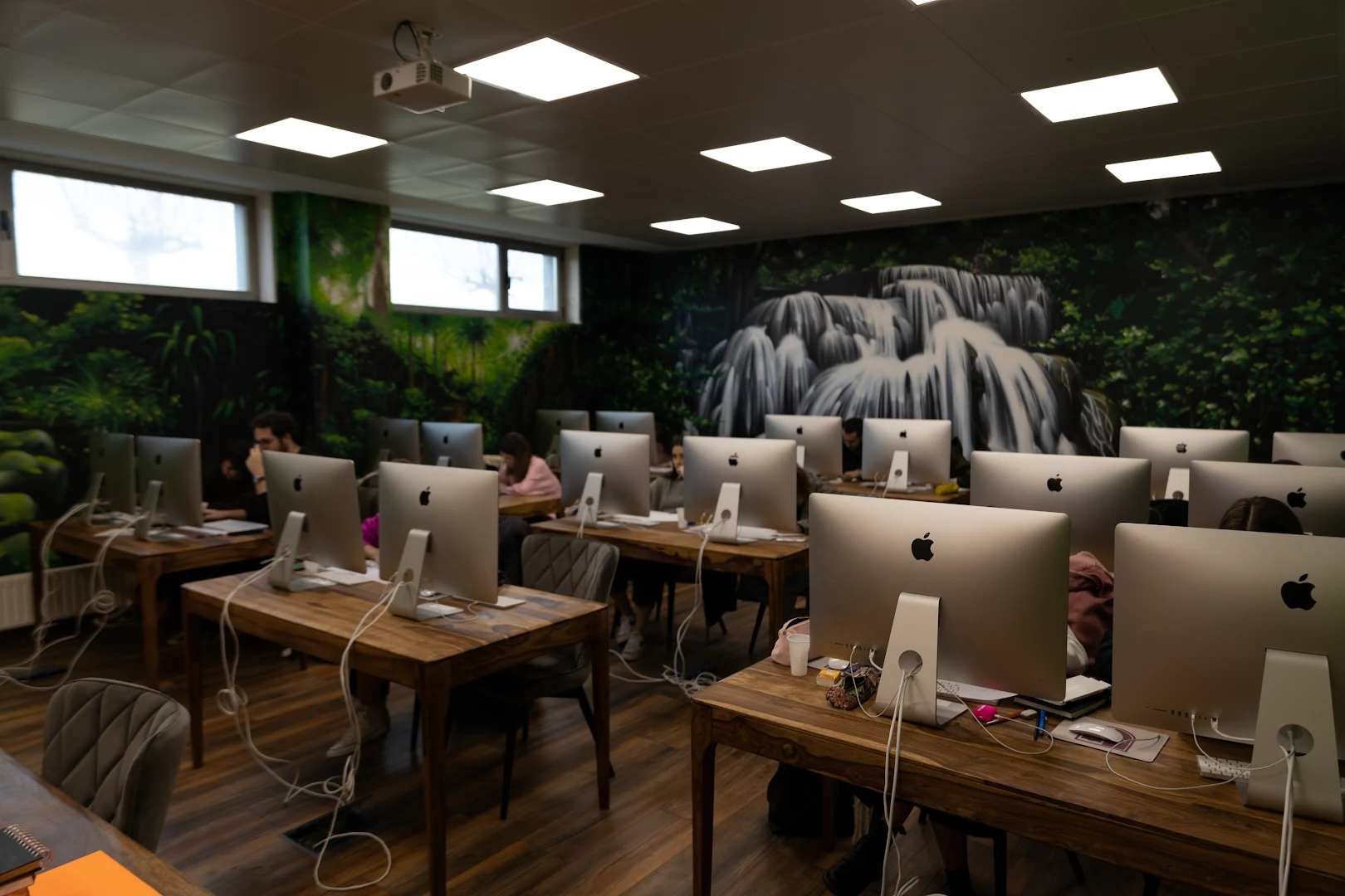 FP Grado Superior · A Coruña · ef Business School · Galicia