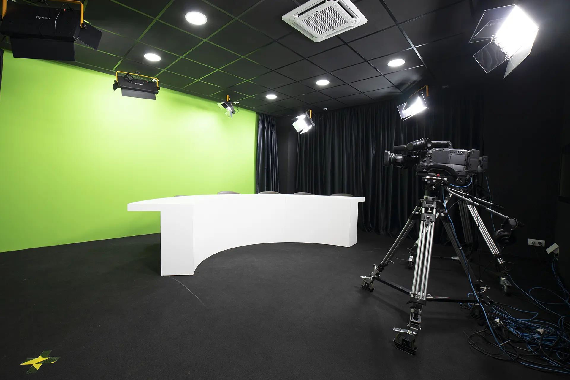 Macyrtv 24 copia · FP Realización Audiovisual · A Coruña · ef Business School · Galicia